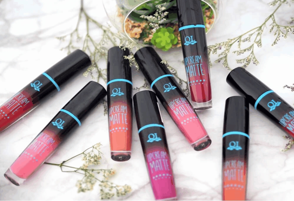 Cosmetic Executive Women